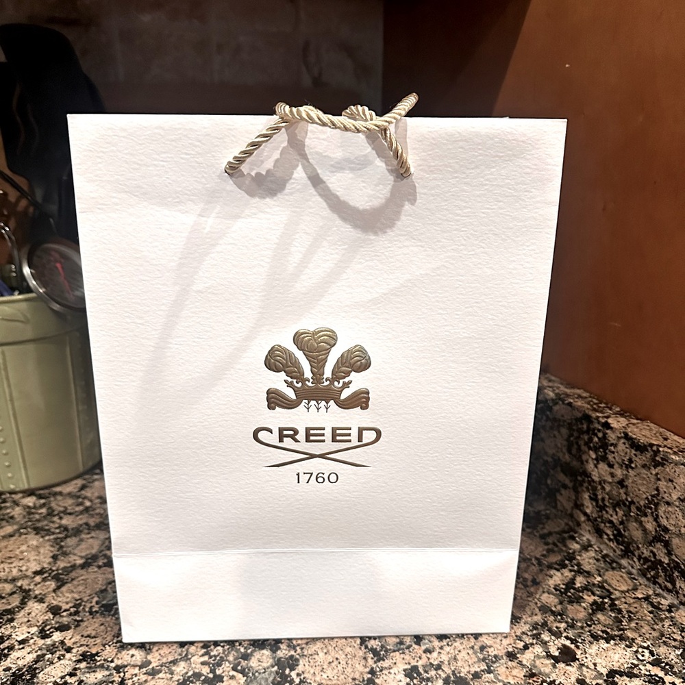 CREED Boutique Gift Shopping Bag‎